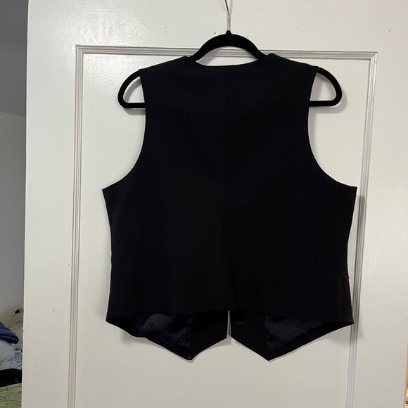 Outerknown Parker Vest in Dark Navy - Picture 6 of 9